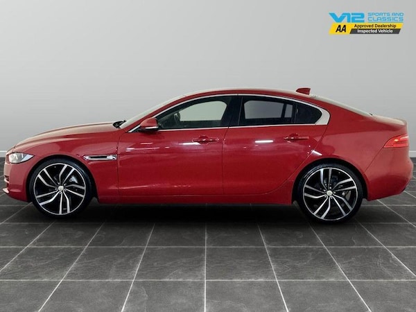 Used Jaguar XE 2019 for sale - 76162029: Photo 7