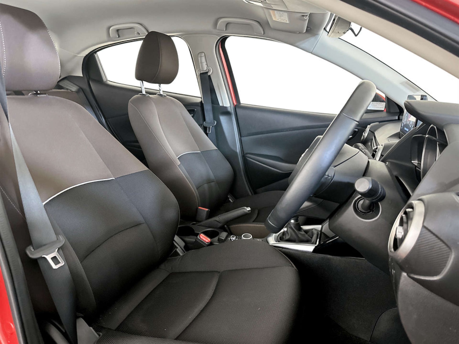 Used Mazda Mazda2 2022 for sale - 77337011: Photo 13