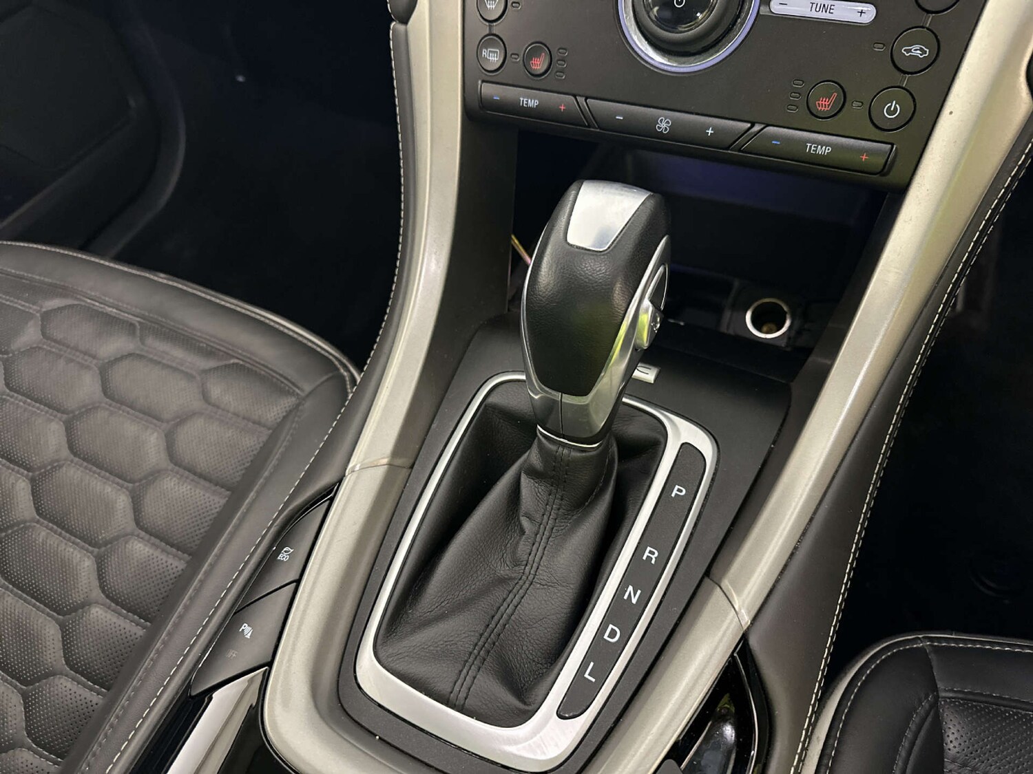 Used Ford Mondeo 2019 for sale - 78150126: Photo 25