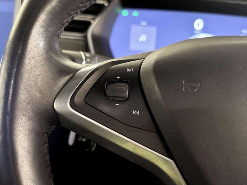 Used Tesla Model X 2018 for sale - 76826093: Photo 17