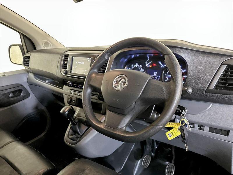 Used Vauxhall Vivaro 2022 for sale - 76362997: Photo 3