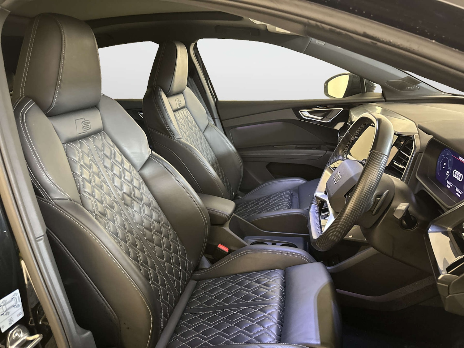 Used Audi Q4 e-tron 2022 for sale - 78016441: Photo 13