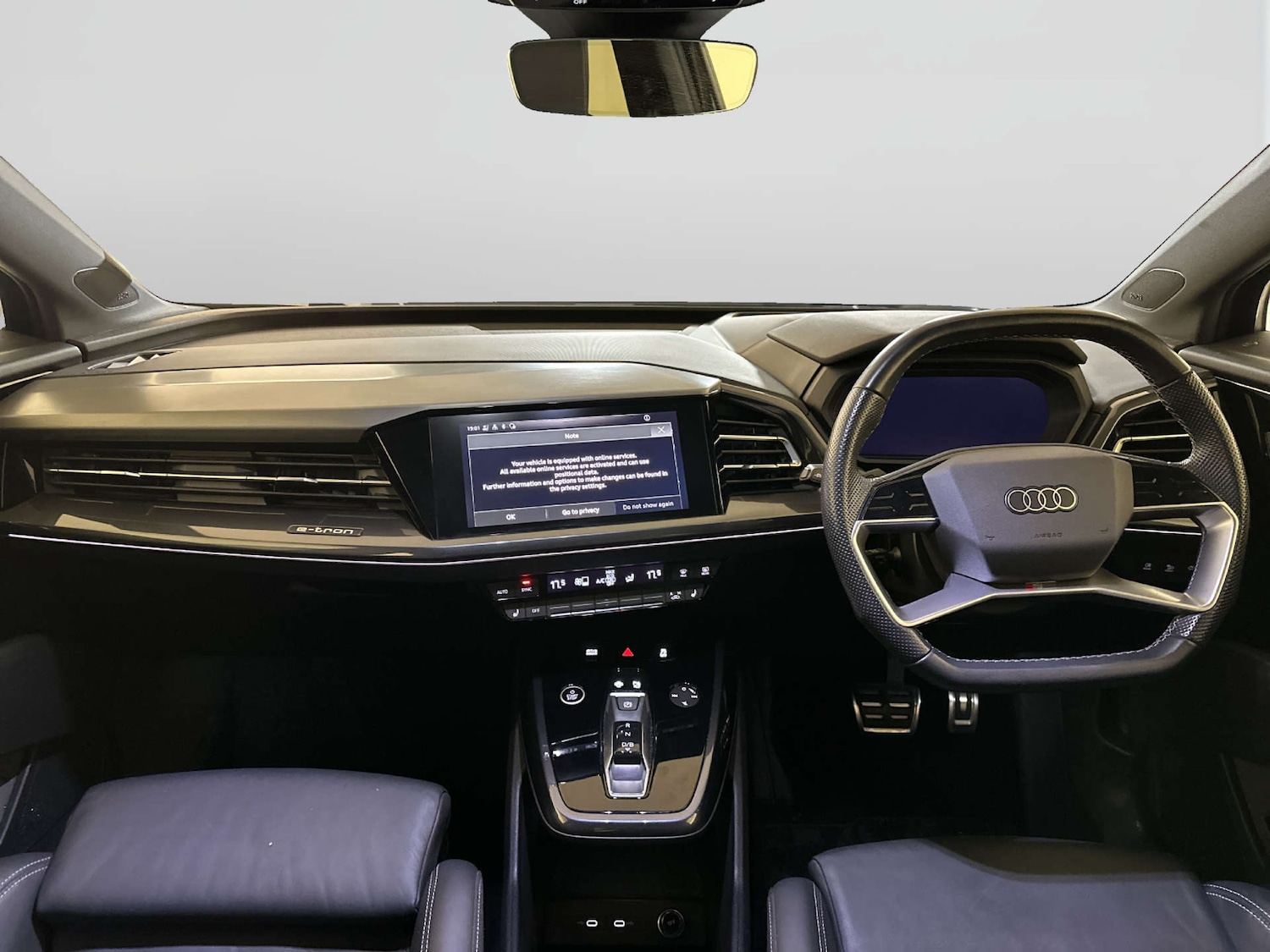 Used Audi Q4 e-tron 2022 for sale - 78016441: Photo 3