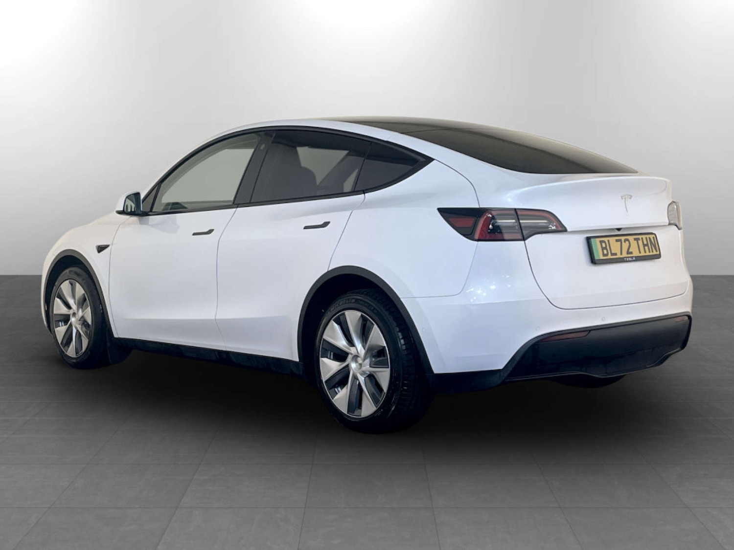 Used Tesla Model Y 2022 for sale - 77590596: Photo 8
