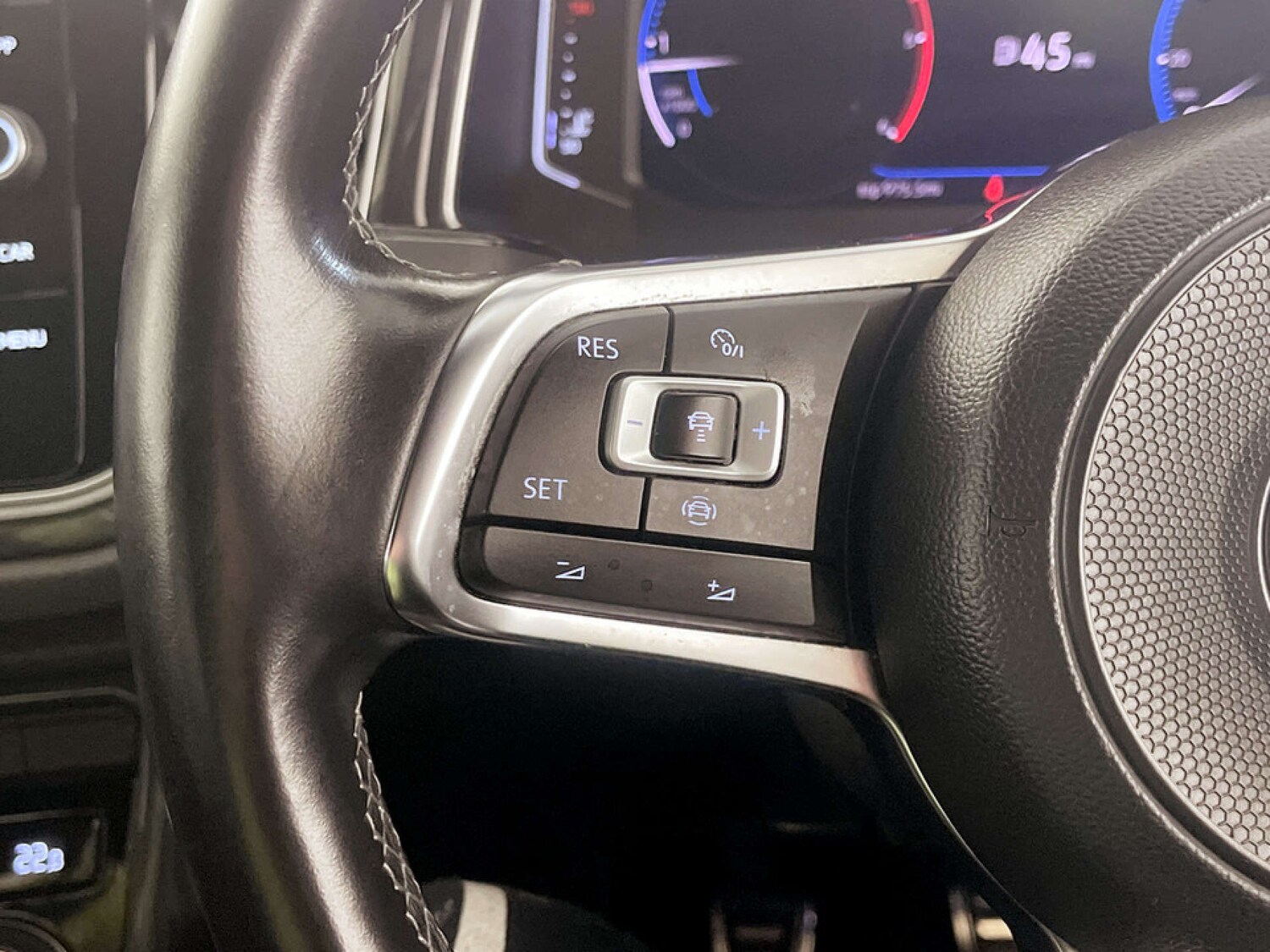 Used Volkswagen T-Roc 2019 for sale - 77745459: Photo 17