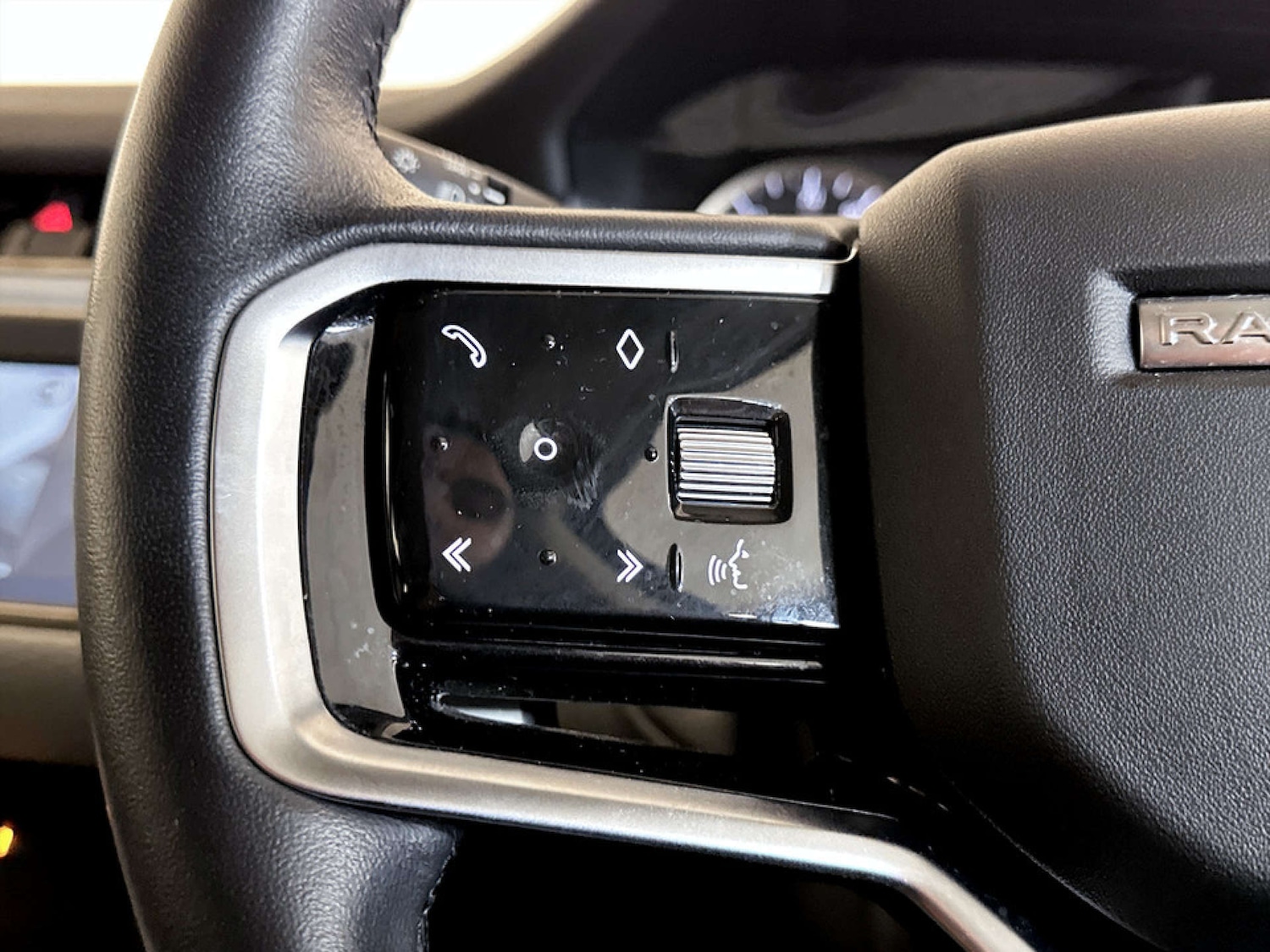 Used Land Rover Range Rover Evoque 2022 for sale - 77406100: Photo 15