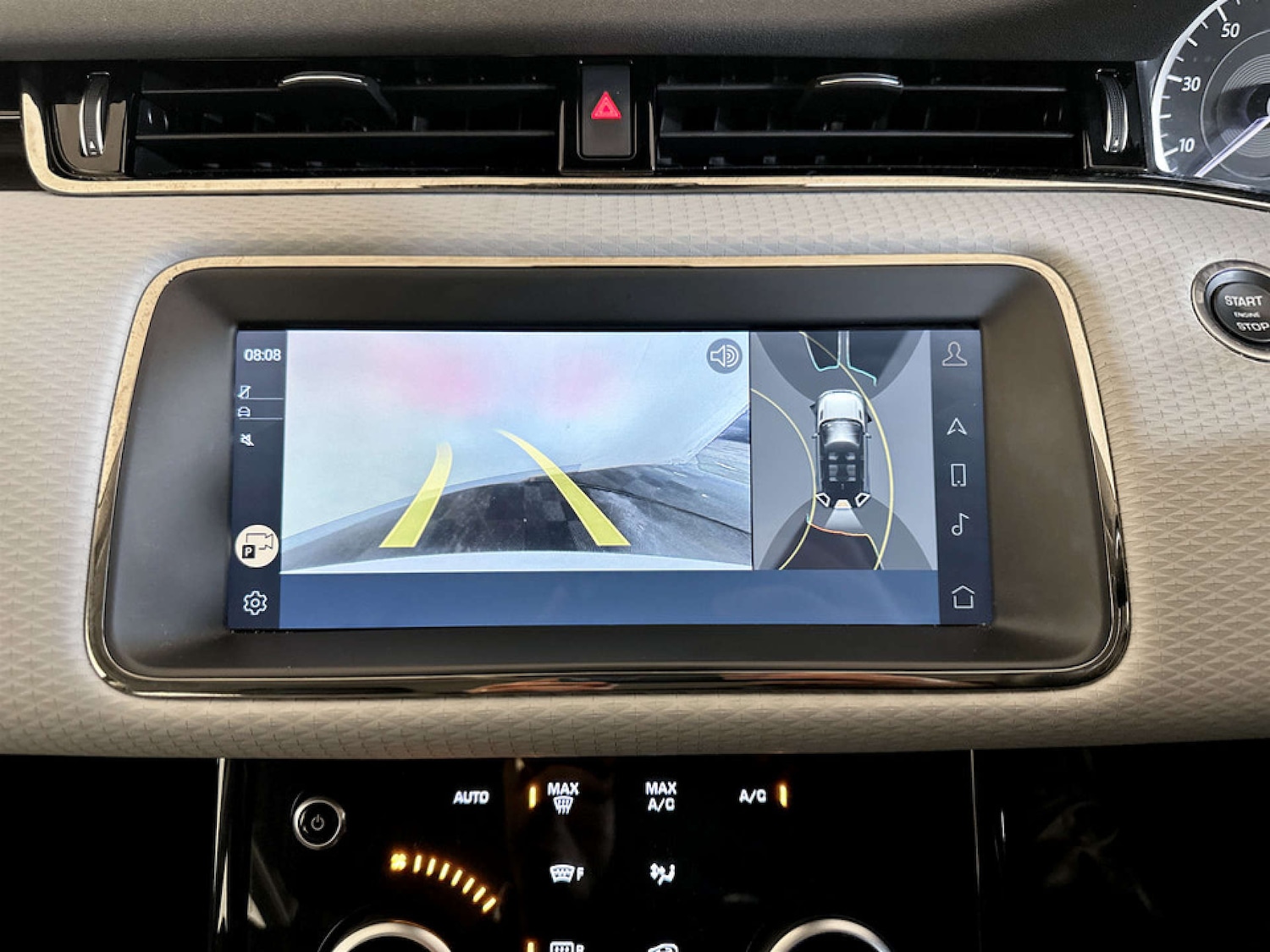 Used Land Rover Range Rover Evoque 2022 for sale - 77406100: Photo 18