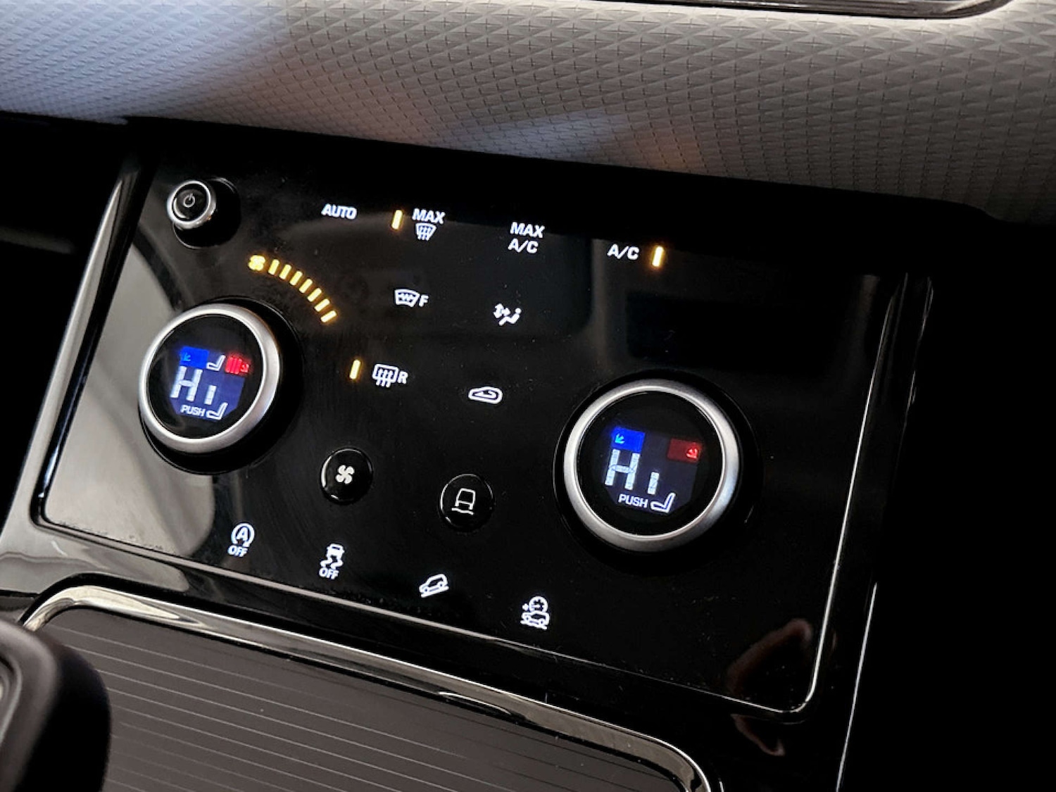 Used Land Rover Range Rover Evoque 2022 for sale - 77406100: Photo 23