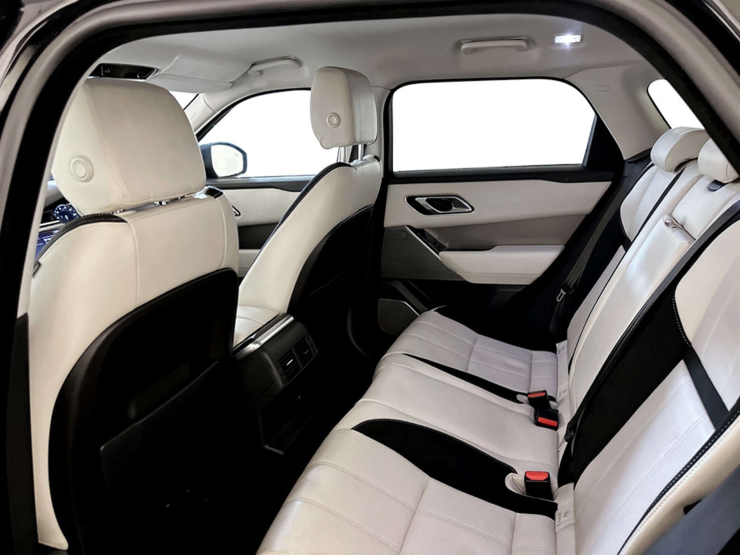 Used Land Rover Range Rover Velar 2017 for sale - 77469931: Photo 14