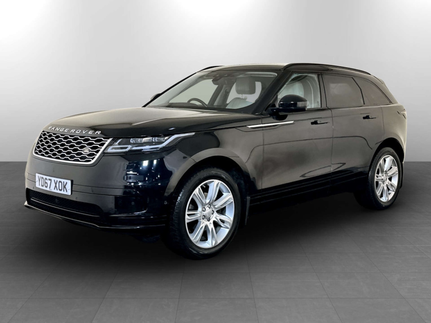 Used Land Rover Range Rover Velar 2017 for sale - 77469931: Photo 6