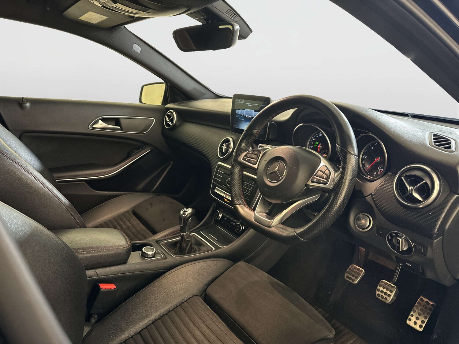 Used Mercedes-Benz A-Class 2017 for sale - 77920814: Photo 15