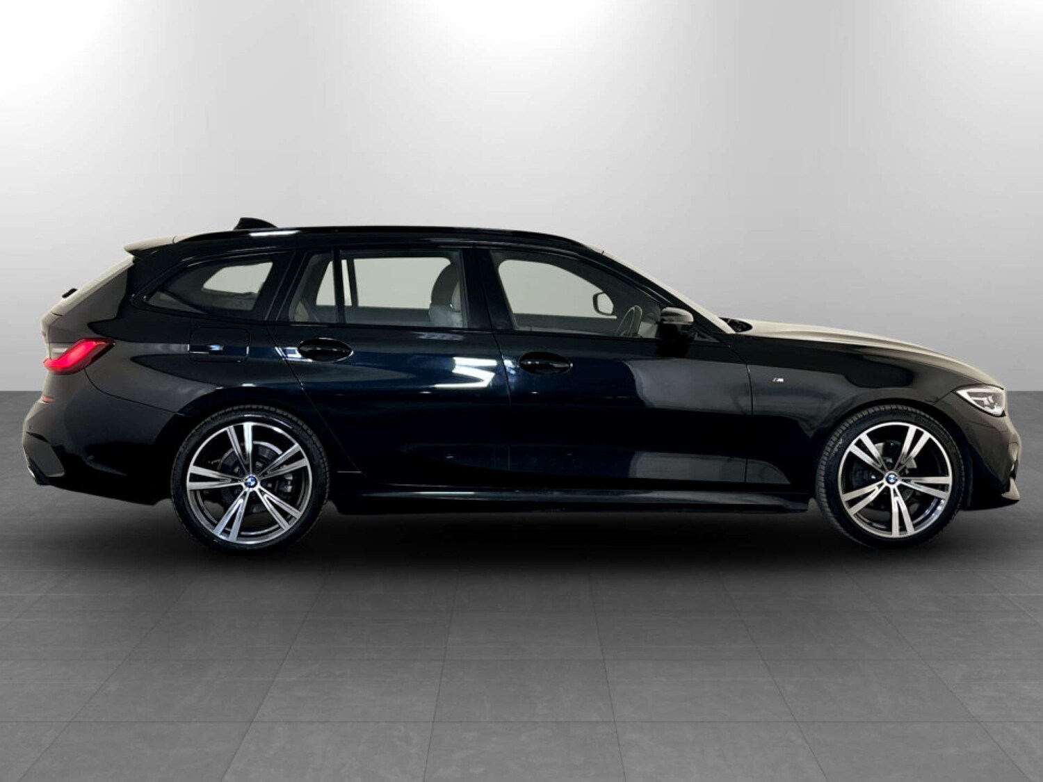 Used BMW 3 Series 2019 for sale - 77185975: Photo 11