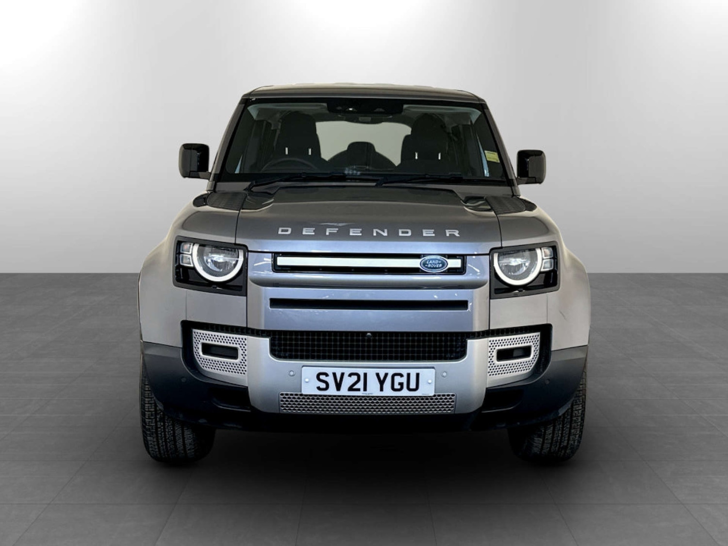 Used Land Rover Defender 110 2021 for sale - 77185920: Photo 5