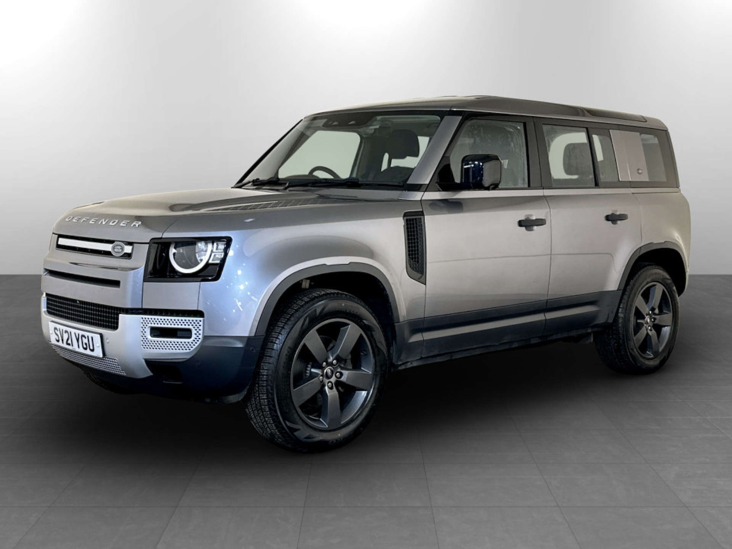 Used Land Rover Defender 110 2021 for sale - 77185920: Photo 6