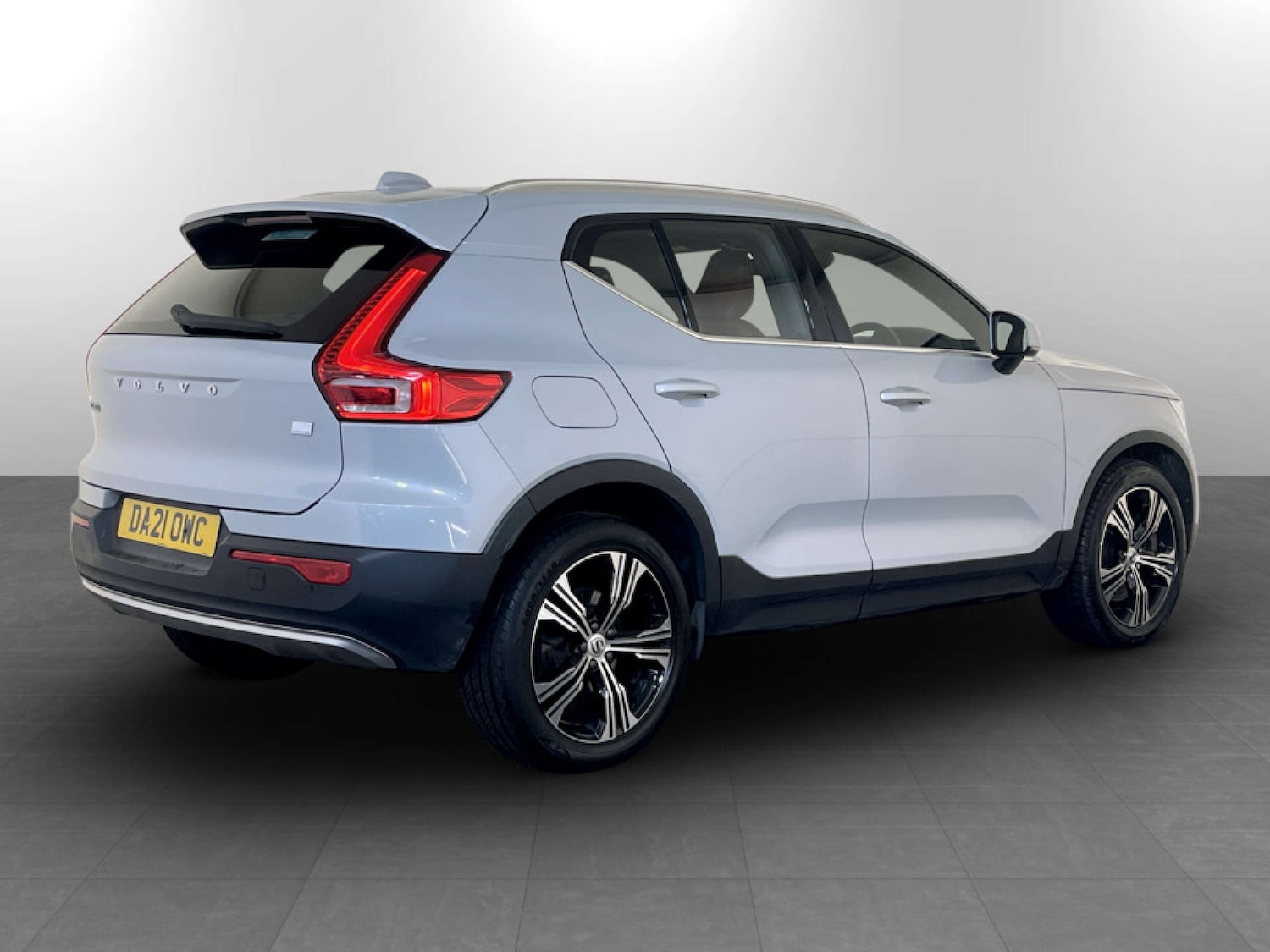 Used Volvo XC40 2021 for sale - 77185917: Photo 10