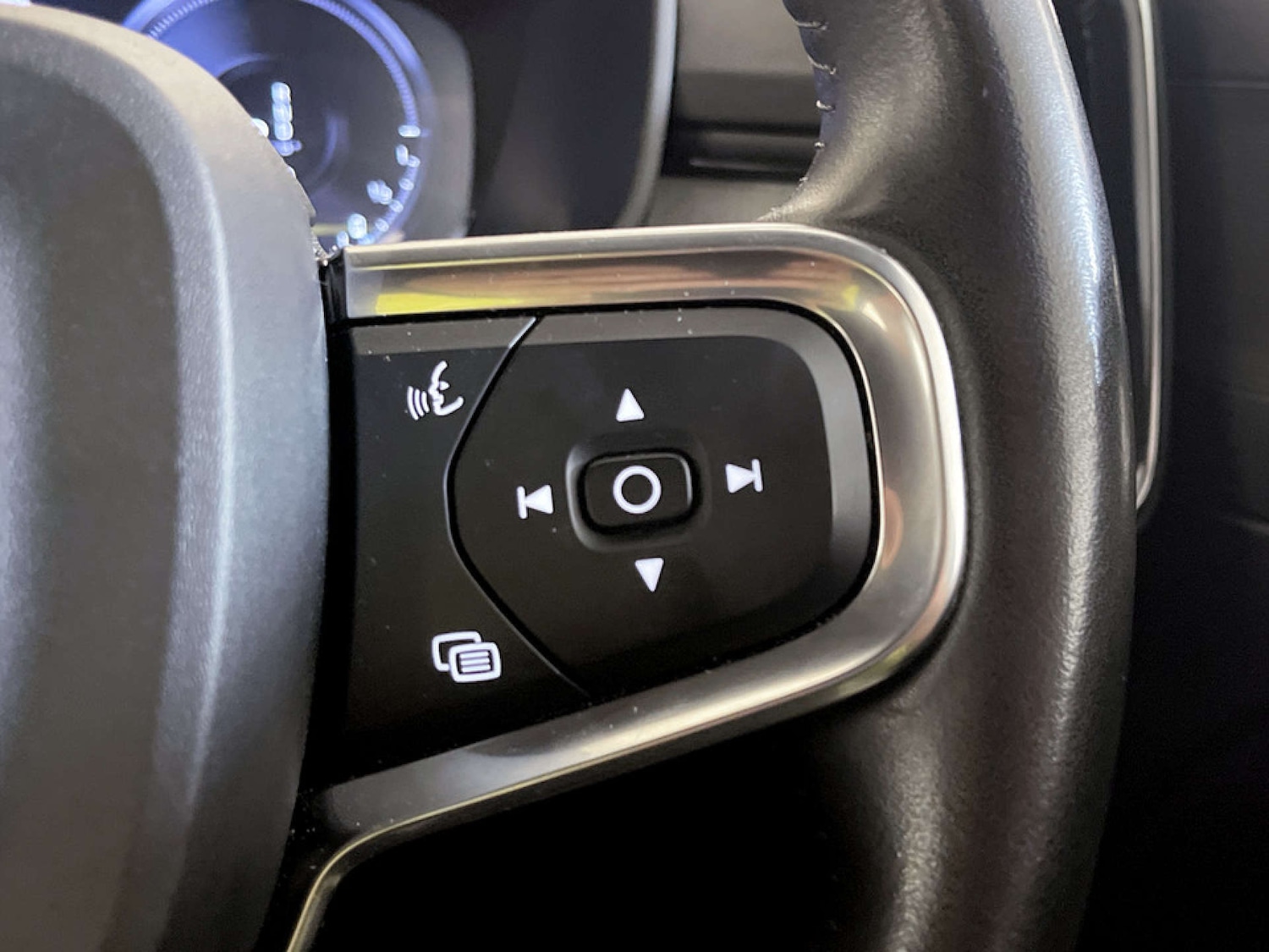 Used Volvo XC40 2021 for sale - 77185917: Photo 20