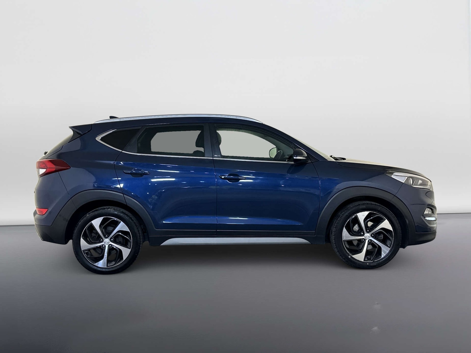 Used Hyundai TUCSON 2017 for sale - 77934092: Photo 11