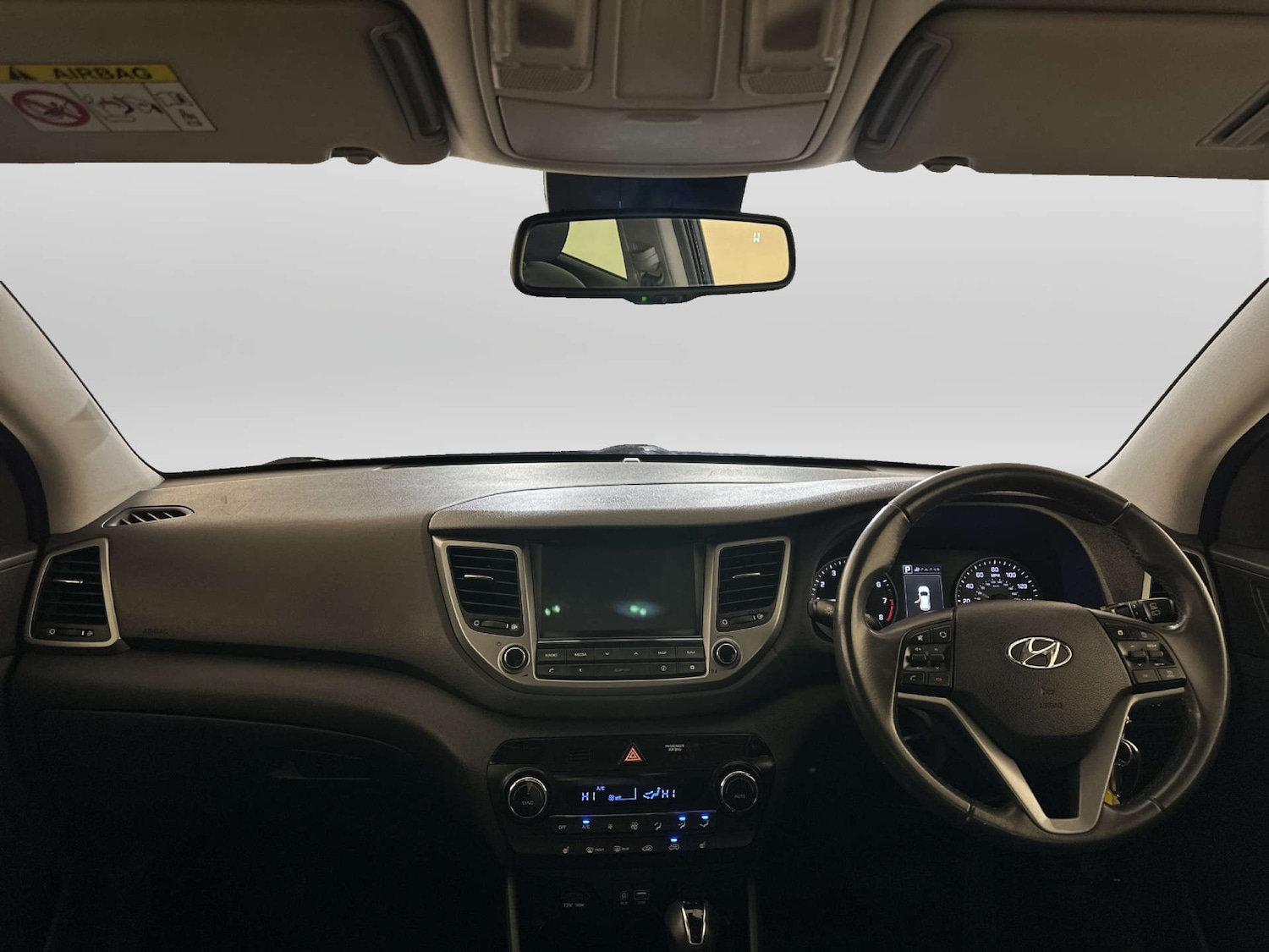 Used Hyundai TUCSON 2017 for sale - 77934092: Photo 3