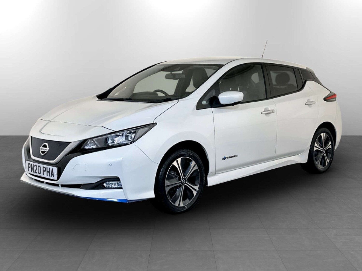 Used Nissan Leaf 2020 for sale - 77475144: Photo 6