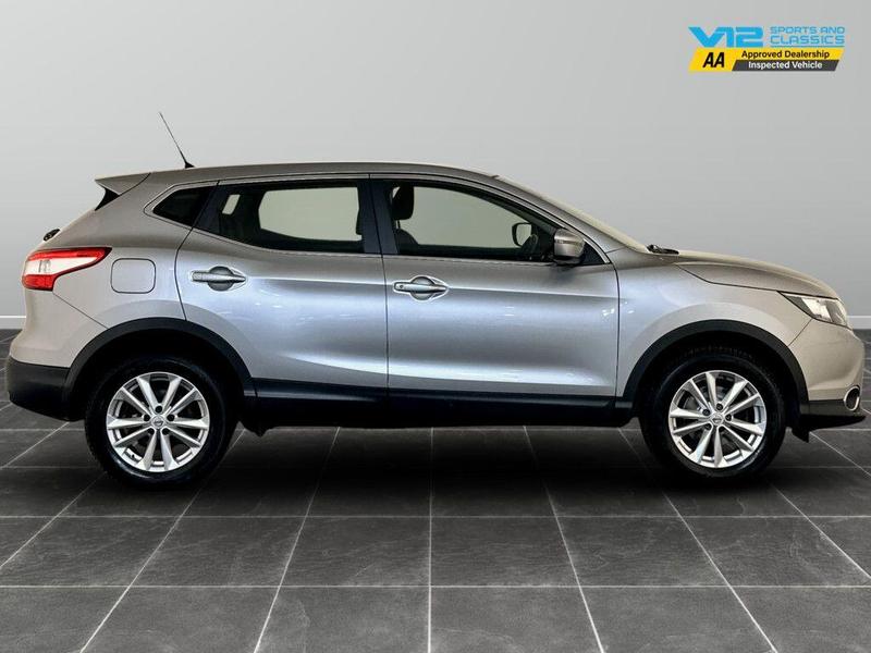 Used Nissan Qashqai 2017 for sale - 76684999: Photo 11