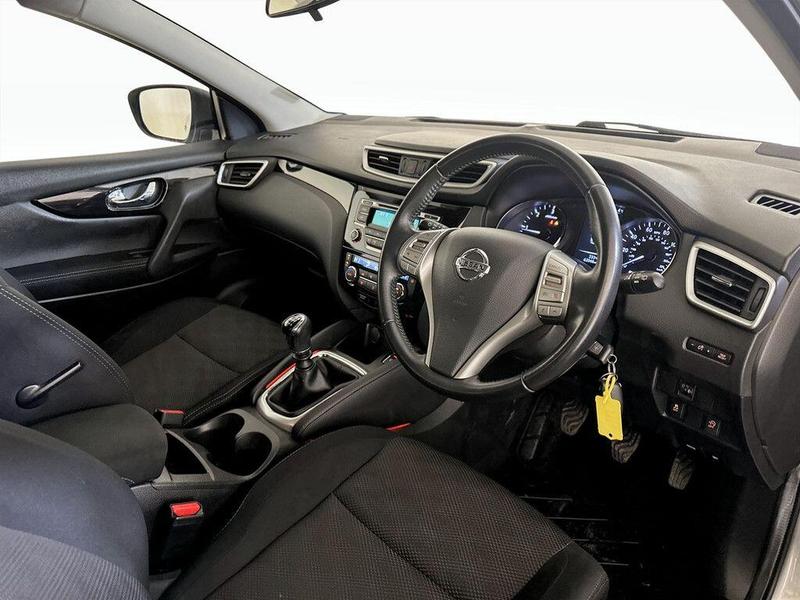 Used Nissan Qashqai 2017 for sale - 76684999: Photo 17