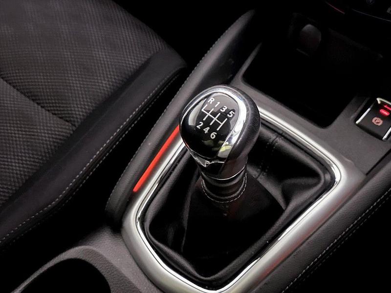 Used Nissan Qashqai 2017 for sale - 76684999: Photo 26