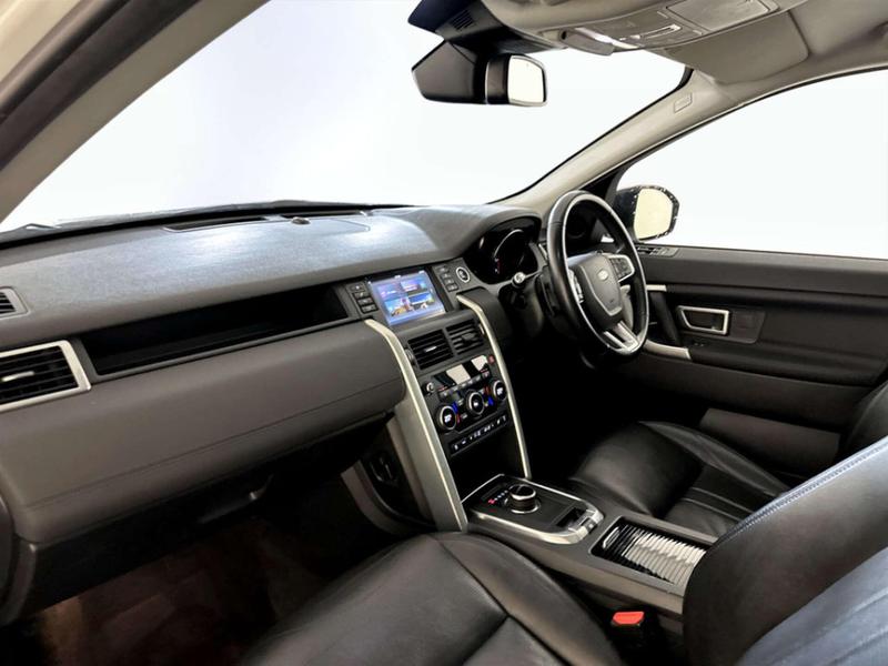 Used Land Rover Discovery Sport 2018 for sale - 76908598: Photo 12