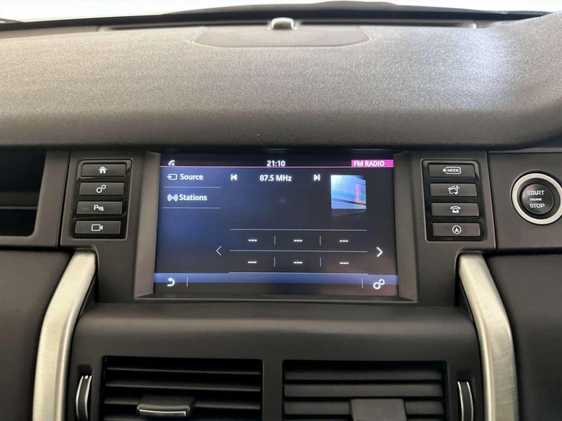 Used Land Rover Discovery Sport 2018 for sale - 76908598: Photo 24