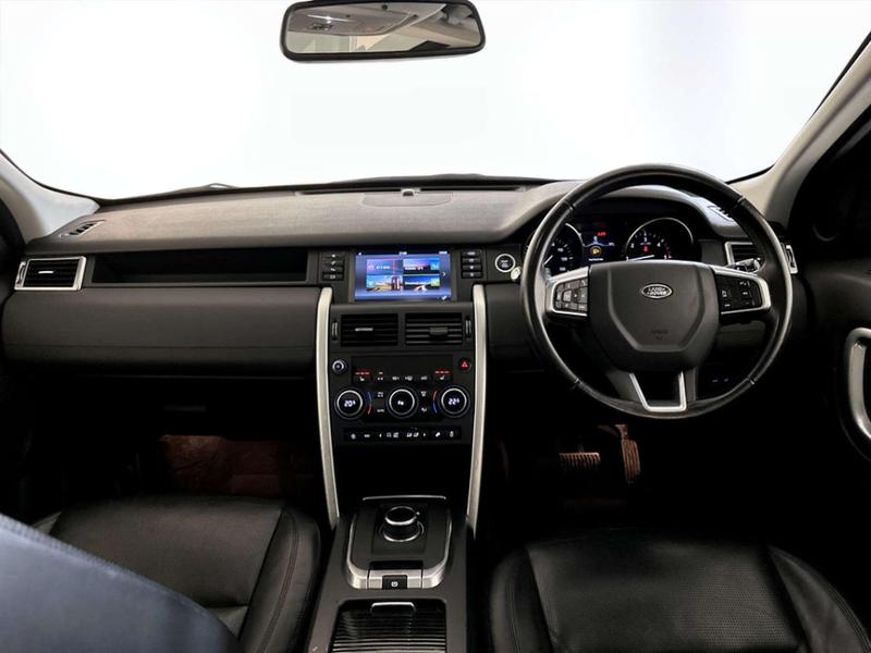 Used Land Rover Discovery Sport 2018 for sale - 76908598: Photo 3