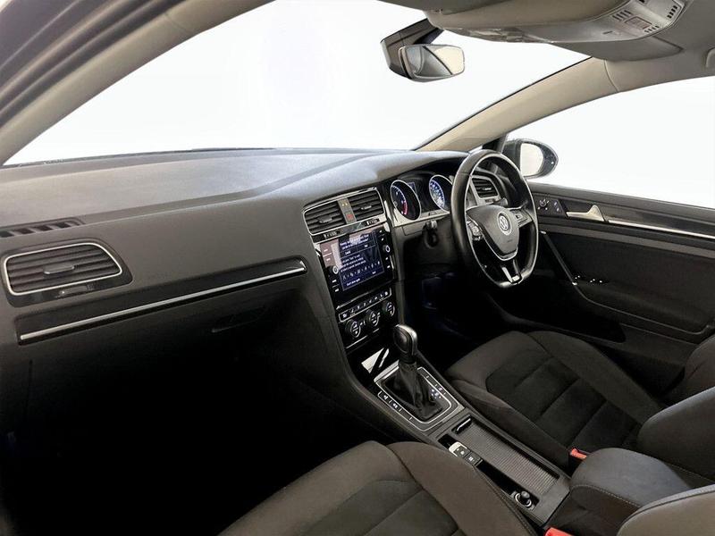 Used Volkswagen Golf 2020 for sale - 76067701: Photo 12