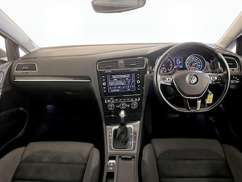 Used Volkswagen Golf 2020 for sale - 76067701: Photo 3