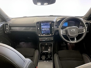 Used Volvo XC40 2022 for sale - 76162005: Photo