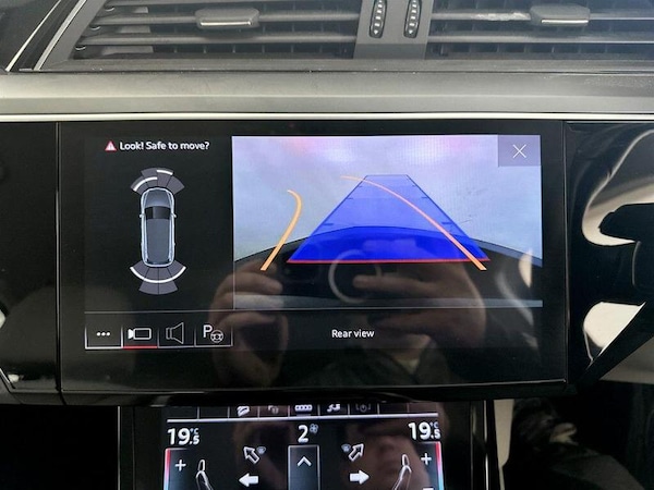 Used Audi e-tron 2021 for sale - 76101734: Photo 21