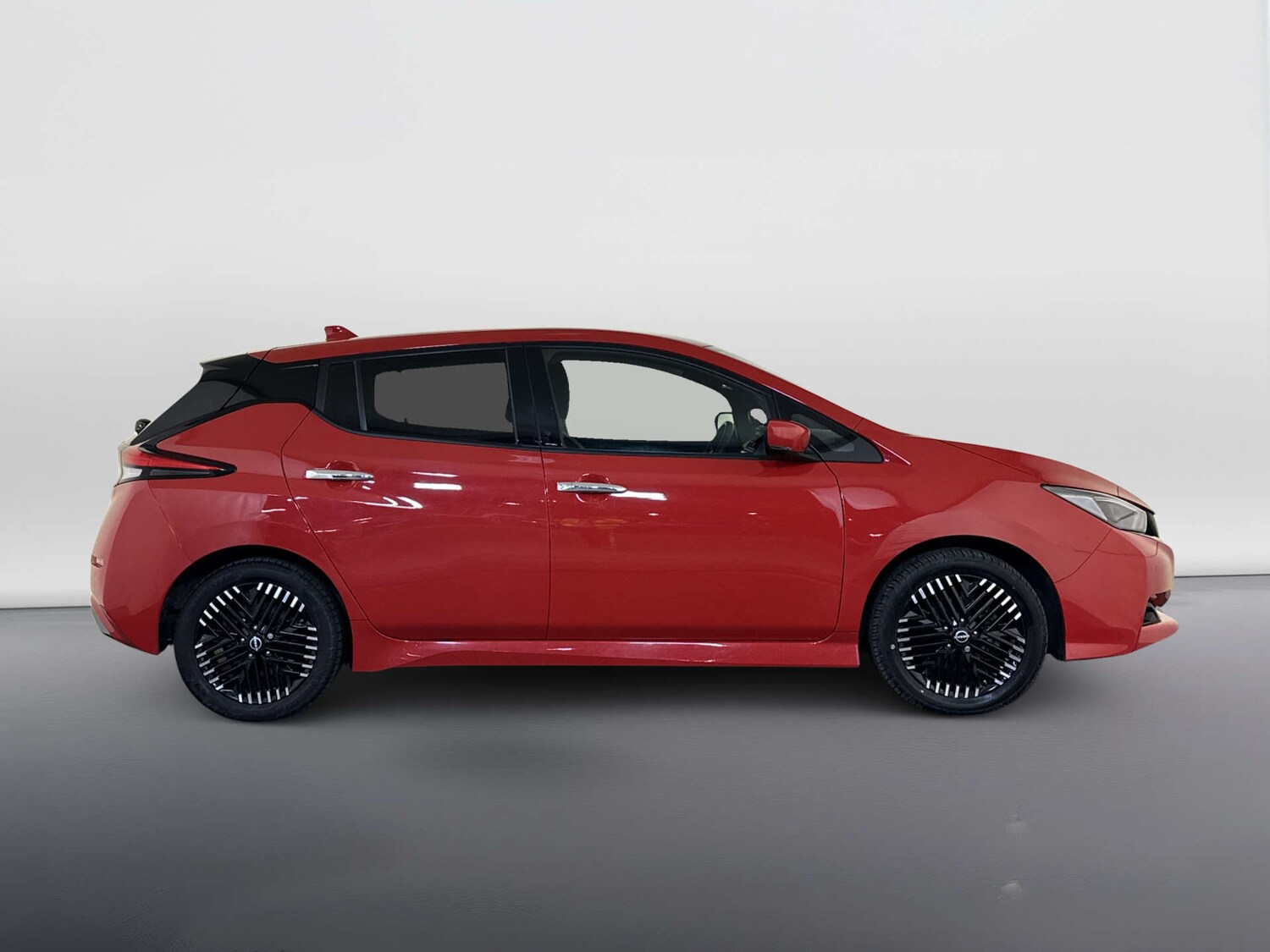 Used Nissan Leaf 2023 for sale - 77917702: Photo 11