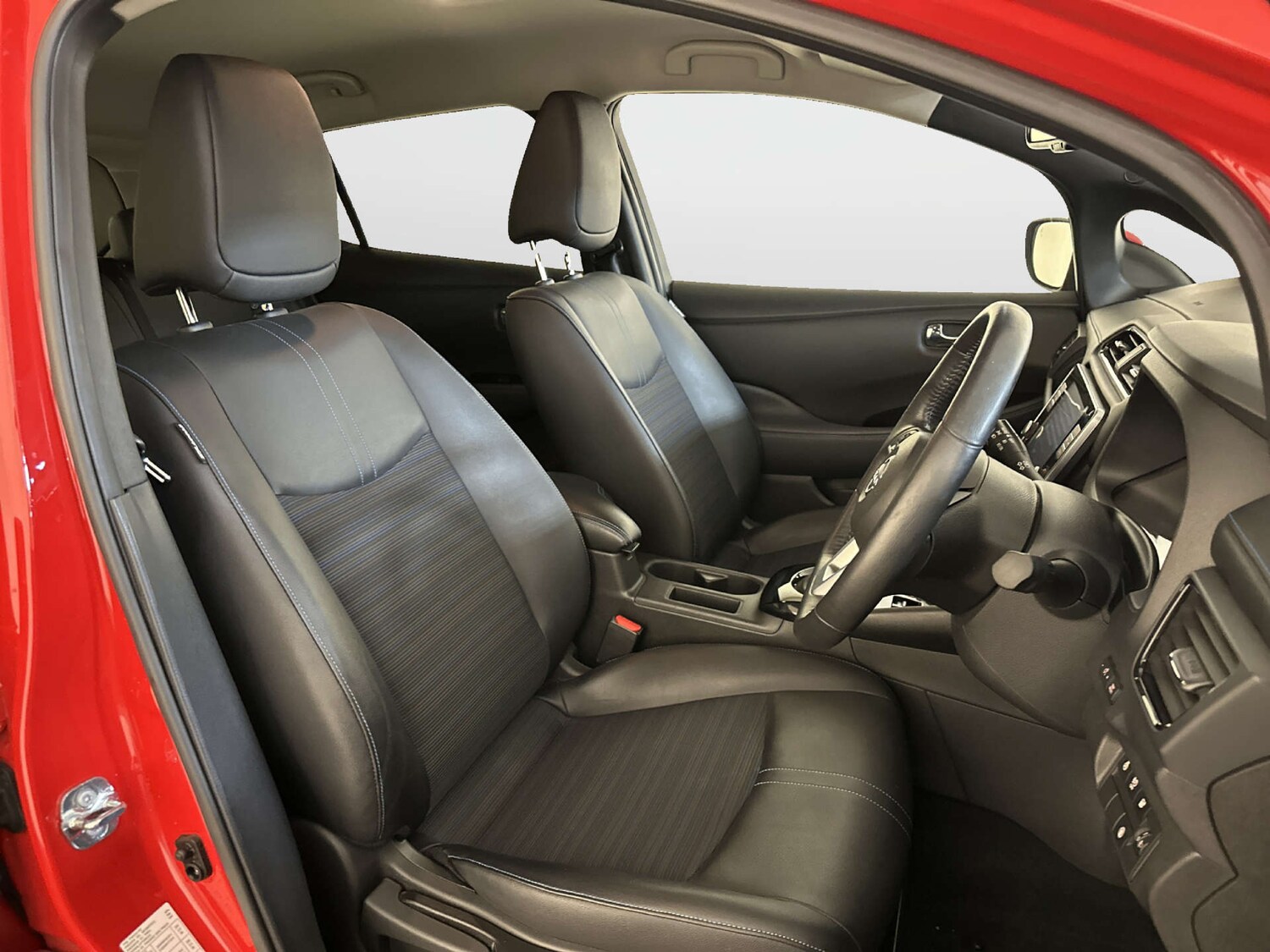 Used Nissan Leaf 2023 for sale - 77917702: Photo 13