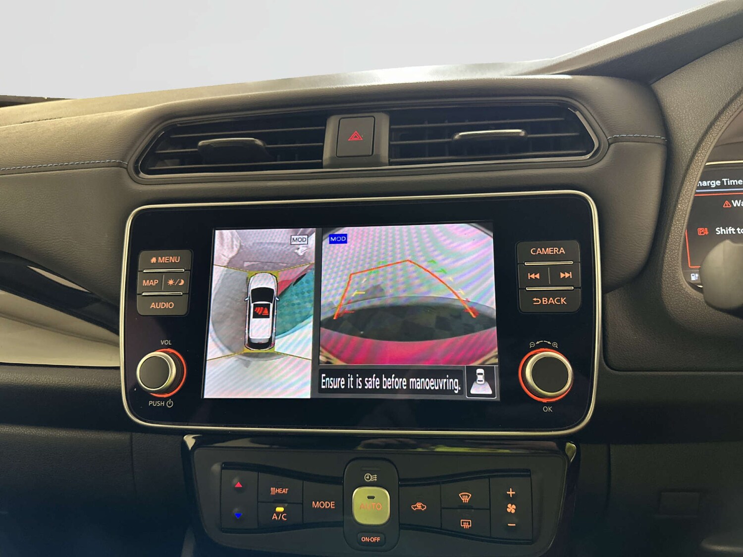 Used Nissan Leaf 2023 for sale - 77917702: Photo 20