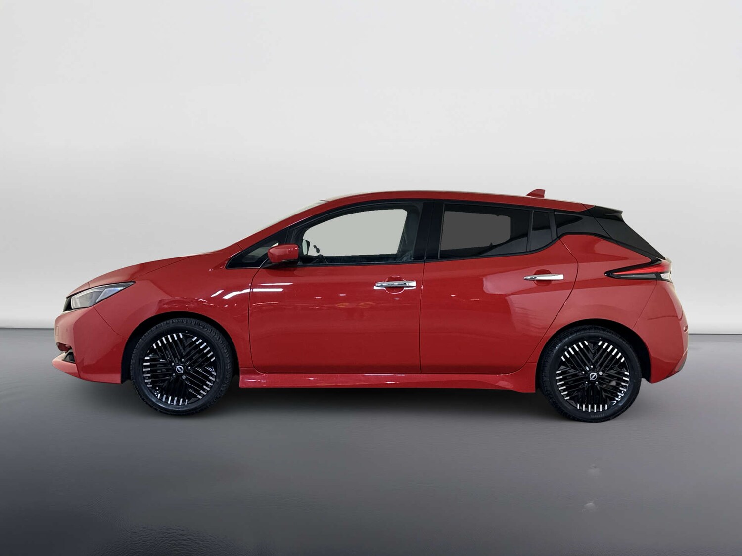 Used Nissan Leaf 2023 for sale - 77917702: Photo 7