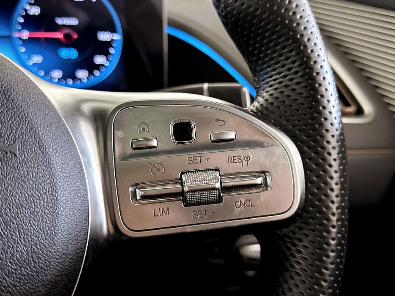 Used Mercedes-Benz EQC 2022 for sale - 77508836: Photo 21