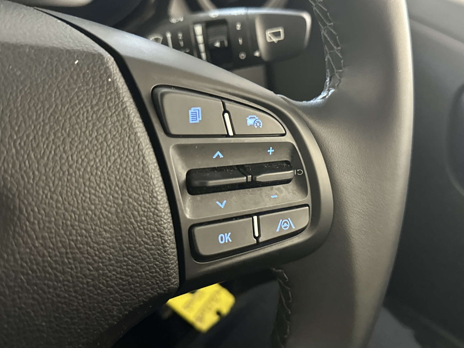 Used Hyundai i10 2023 for sale - 77880498: Photo 20