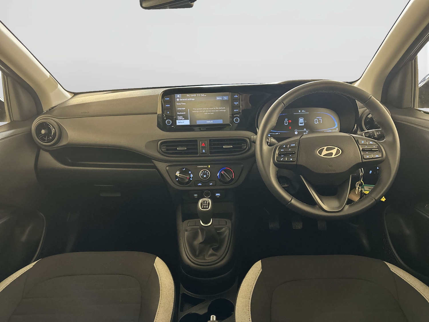 Used Hyundai i10 2023 for sale - 77880498: Photo 3