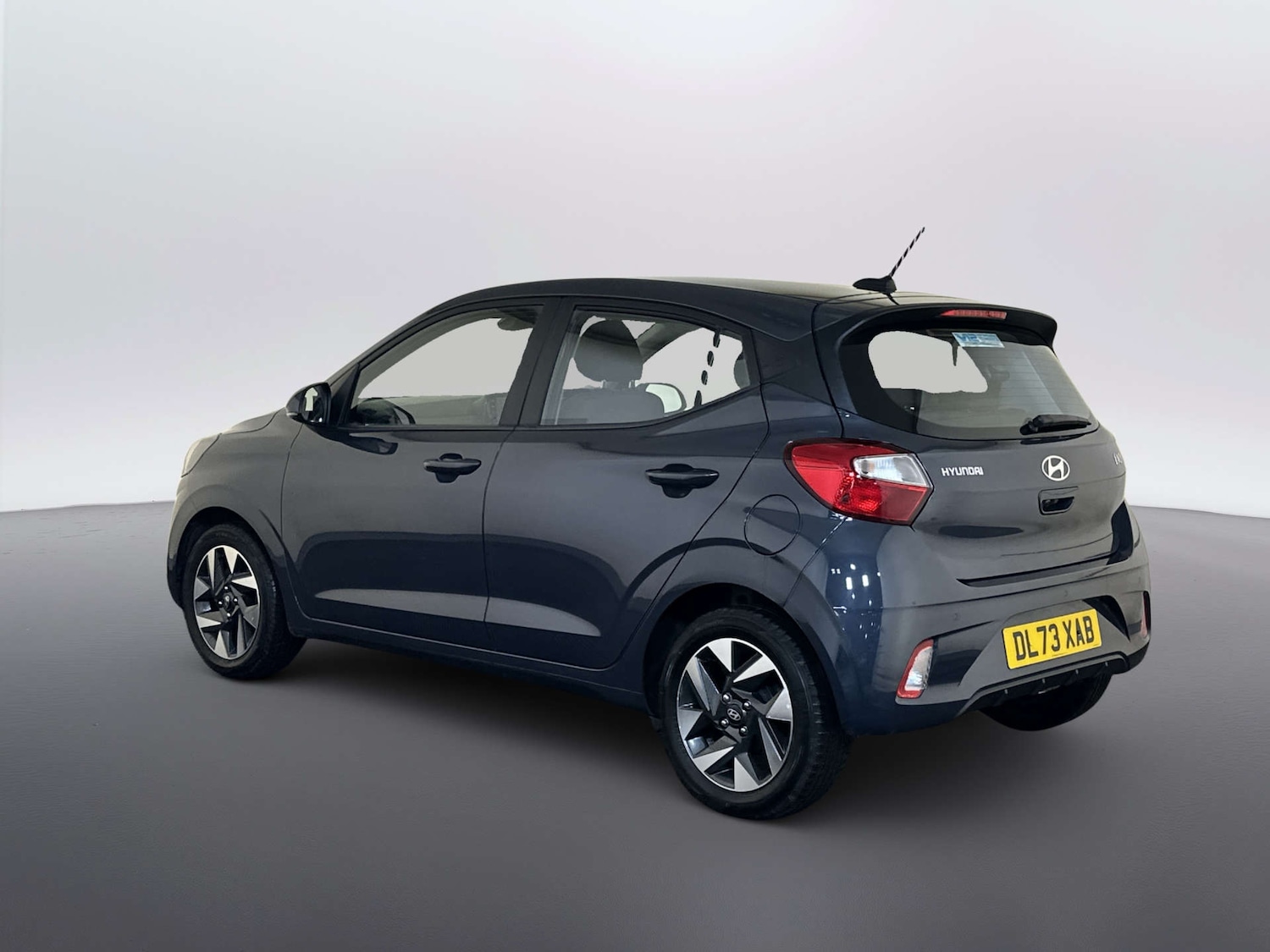 Used Hyundai i10 2023 for sale - 77880498: Photo 8
