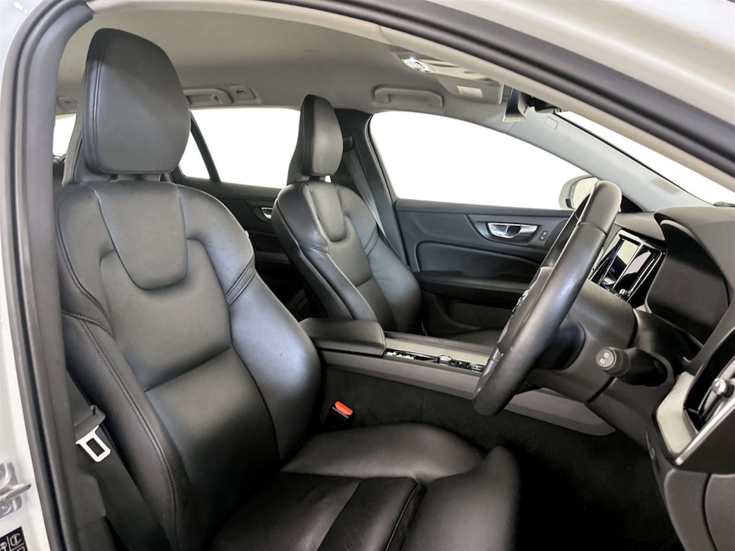 Used Volvo V60 2021 for sale - 77185725: Photo 13