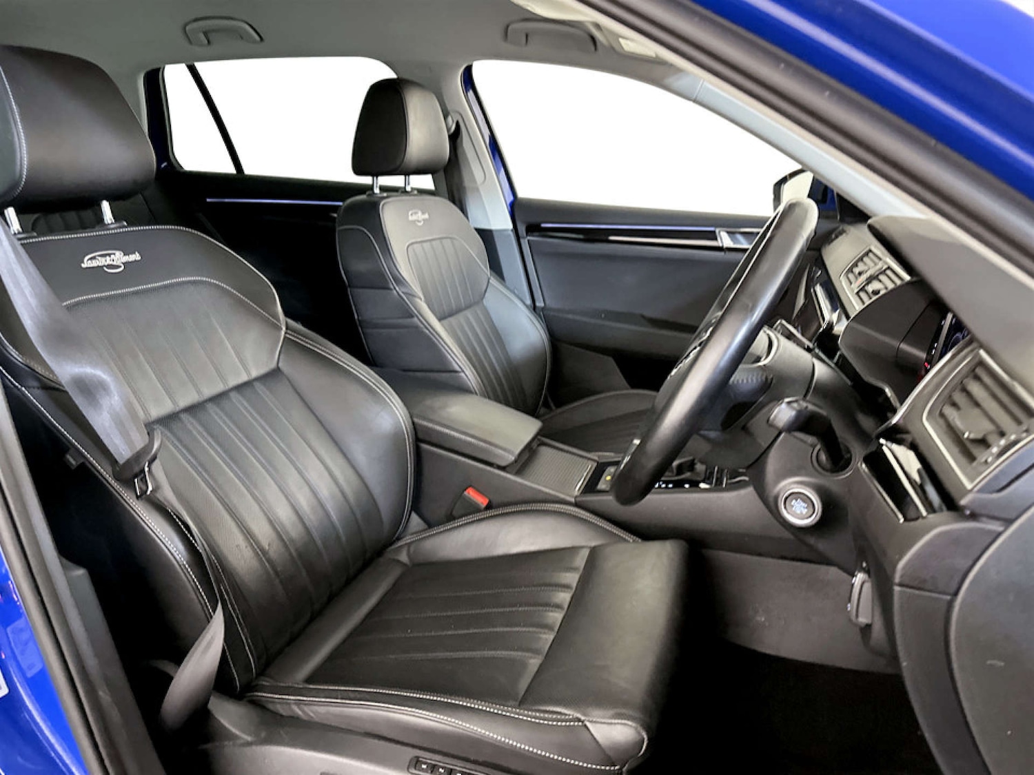 Used Skoda Superb 2021 for sale - 77584017: Photo 12