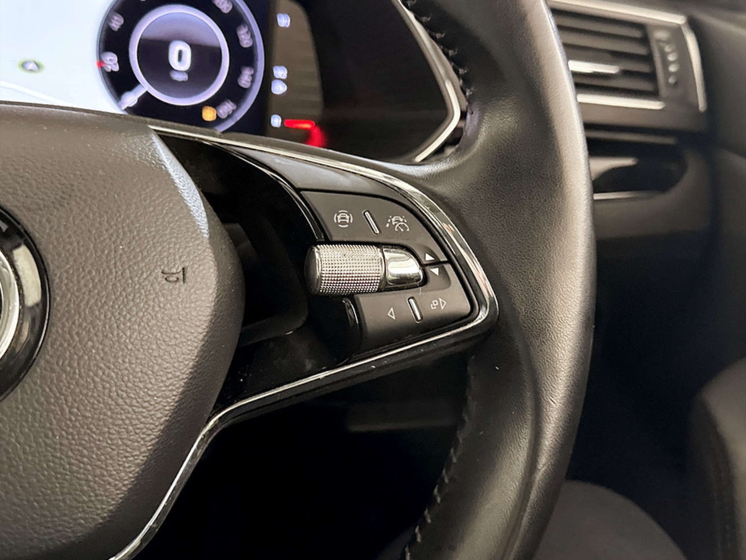 Used Skoda Superb 2021 for sale - 77584017: Photo 18