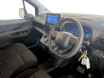 Used Citroen Berlingo 2023 for sale - 77715646: Photo