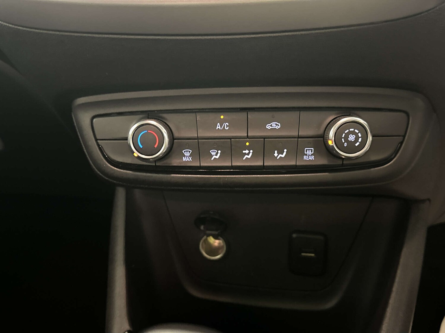 Used Vauxhall Crossland 2021 for sale - 78154342: Photo 22