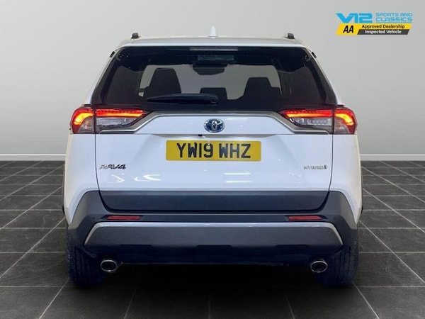Used Toyota RAV4 2019 for sale - 76302678: Photo 9