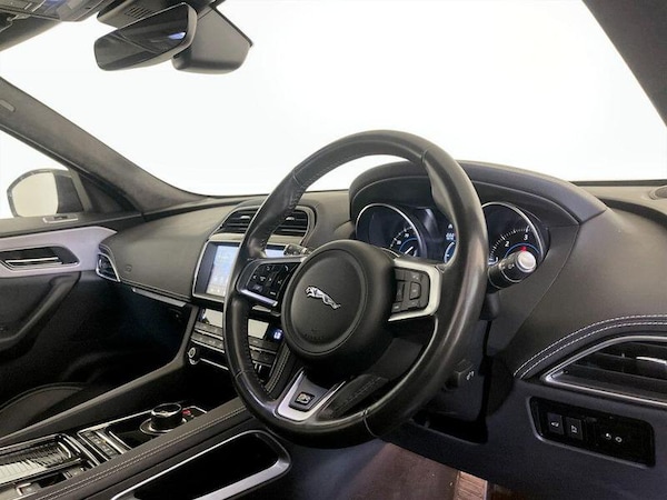 Used Jaguar F-Pace 2019 for sale - 76117509: Photo 14