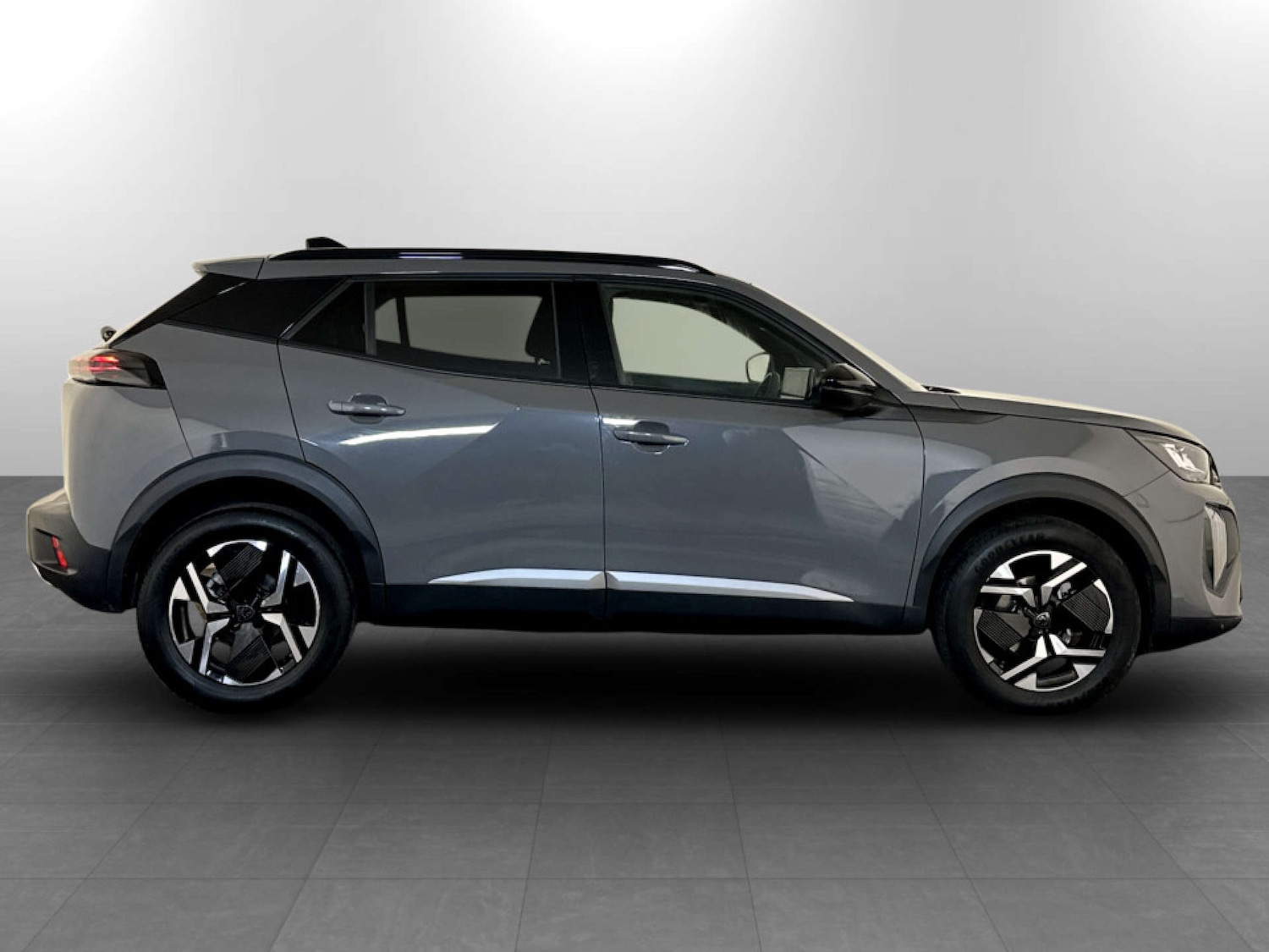 Used Peugeot 2008 2023 for sale - 77745625: Photo 11