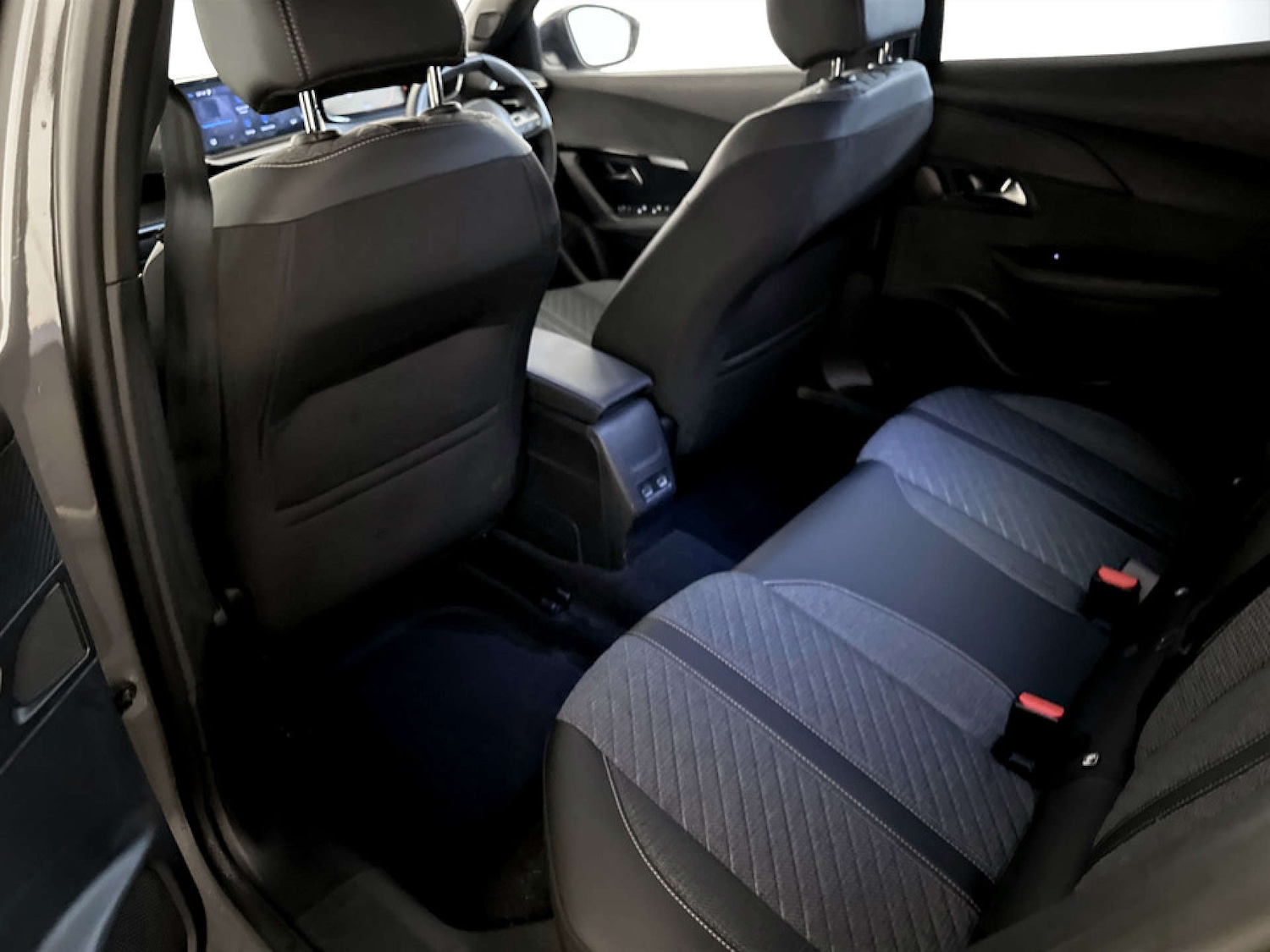 Used Peugeot 2008 2023 for sale - 77745625: Photo 14